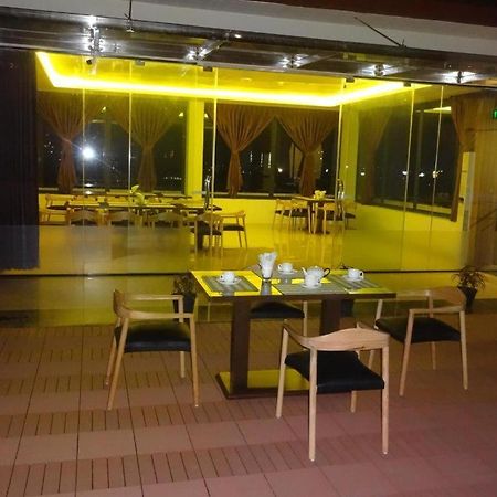 Virati Hotel Янгон Экстерьер фото