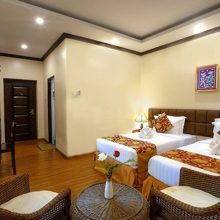 Virati Hotel Янгон Экстерьер фото