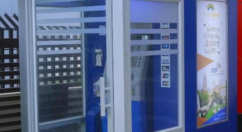 Virati Hotel Янгон Экстерьер фото