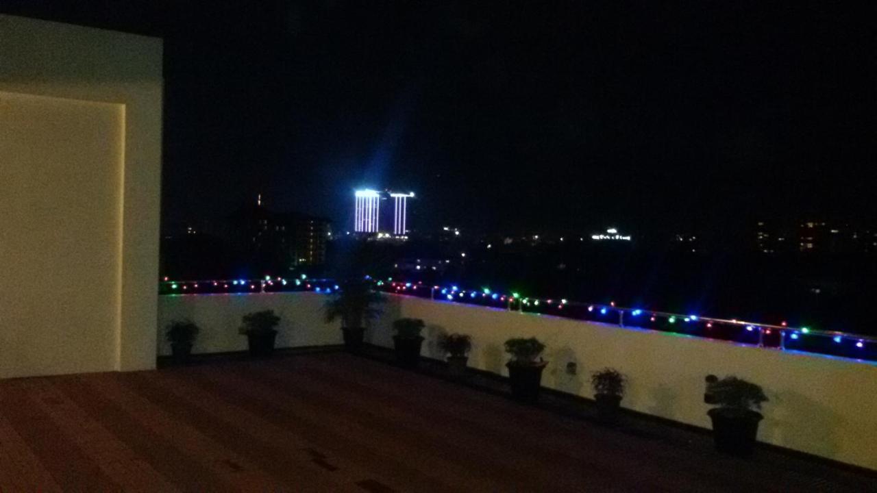 Virati Hotel Янгон Экстерьер фото